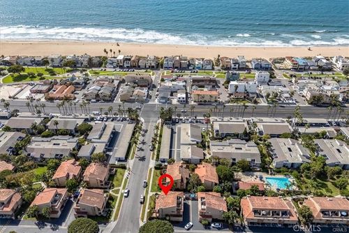51-16933 Bluewater Ln, Huntington Beach, CA, 92649-2926 | Card Image