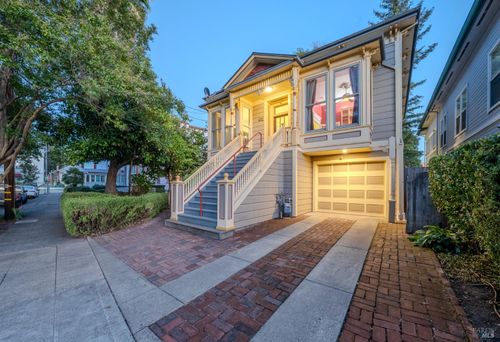 432 8th Street, Santa Rosa, CA, 95401 | Card Image