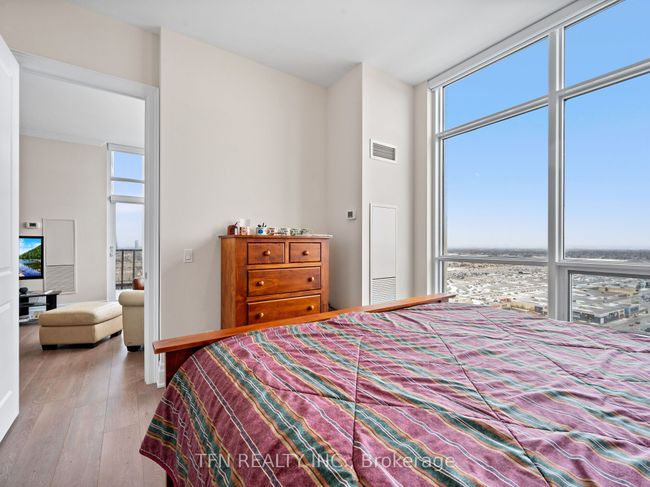 PH08 - 9075 Jane St, Condo with 2 bedrooms, 2 bathrooms and 1 parking in Concord ON | Image 14