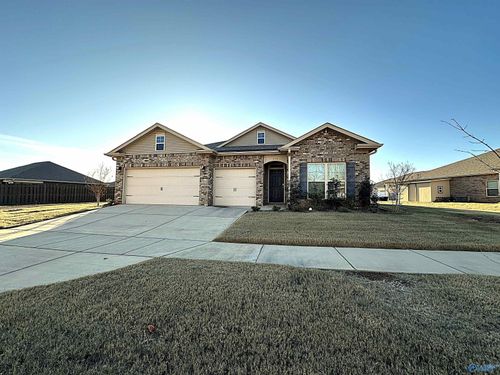 6528 Moon Crest Ln Nw, Huntsville, AL, 35806-2999 | Card Image