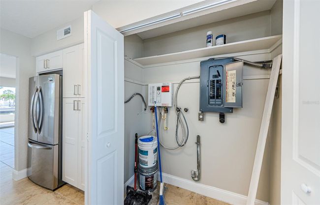 APT-11 - 2186 Edythe Dr, Condo with 2 bedrooms, 1 bathrooms and null parking in DUNEDIN FL | Image 29
