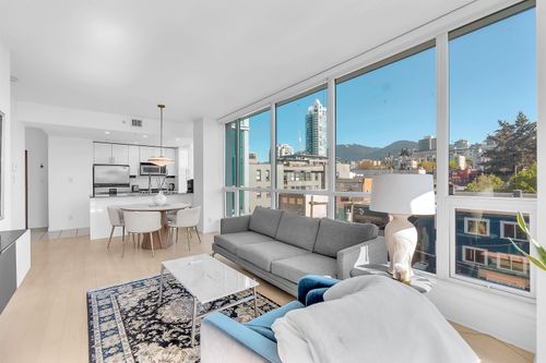 601-138 E Espl, North Vancouver, BC, V7L4X9 | Card Image