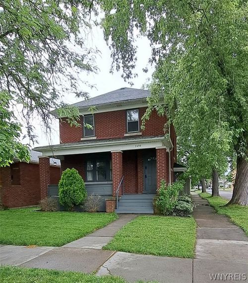 2498 Linwood Ave, Niagara Falls, NY, 14305-3104 | Card Image