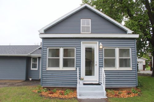 202 Main St W, Morristown, MN, 55052-5150 | Card Image