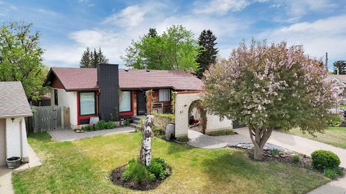 31 Mac Farlane Ave, Red Deer, AB, T4N5S9 | Card Image