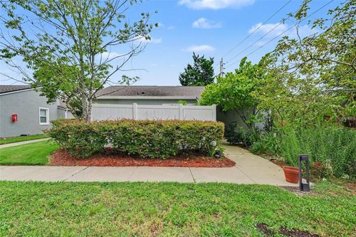 102 Dorchester Sq, LAKE MARY, FL, 32746-4214 | Card Image