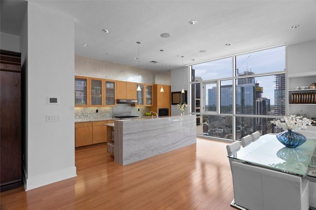 APT-2912 - 555 E 5 Th St, Condo with 3 bedrooms, 4 bathrooms and 2 parking in Austin TX | Image 18