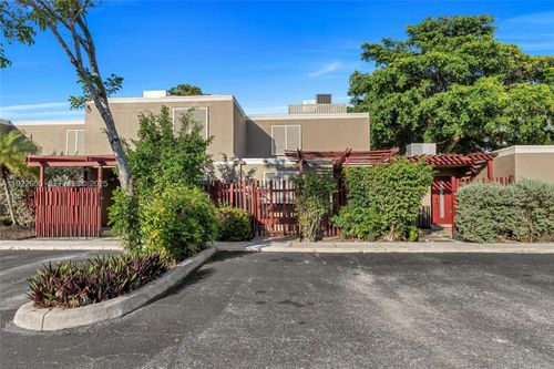 10911 Cedar Ln, Pembroke Pines, FL, 33026-3048 | Card Image