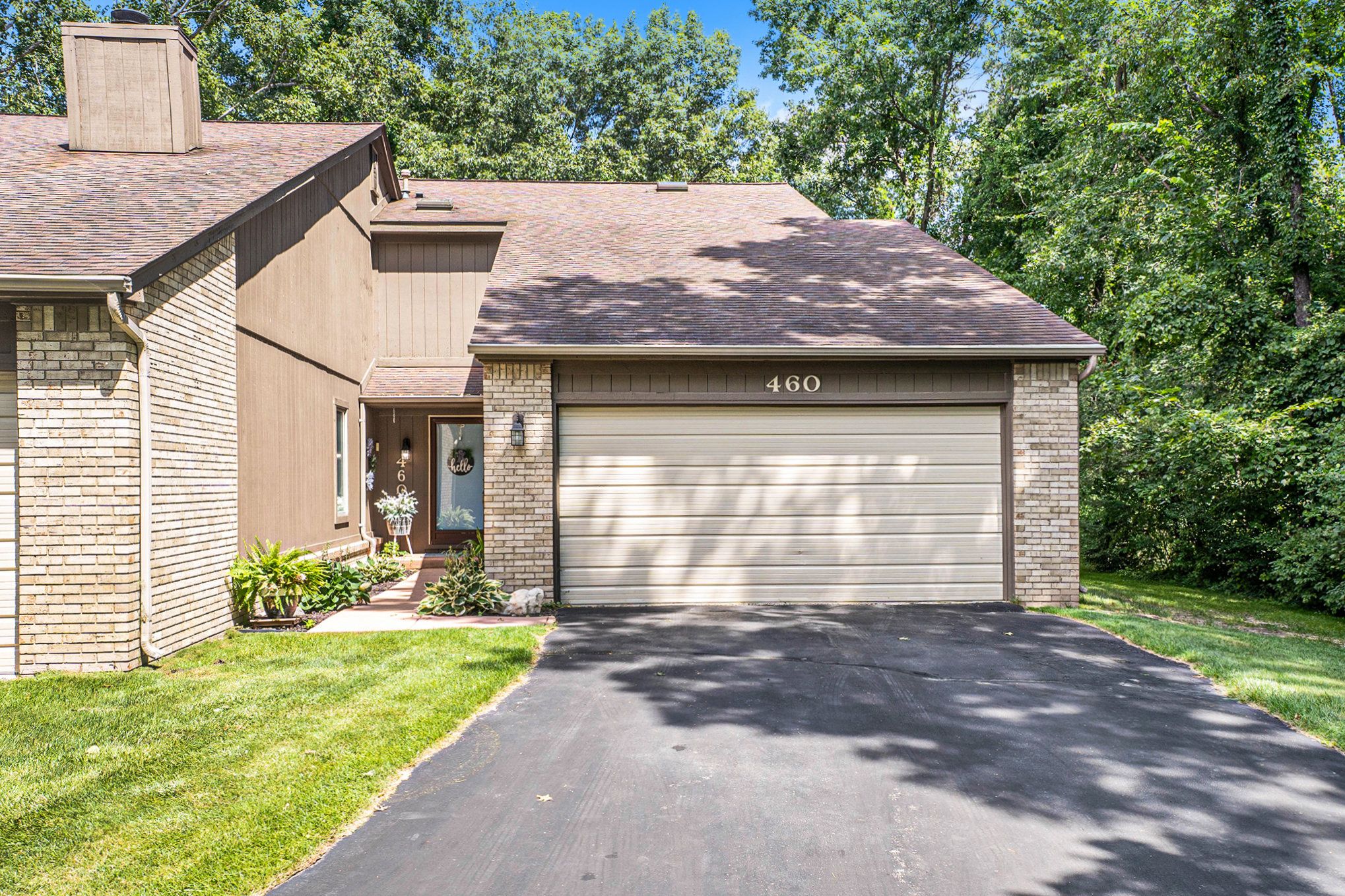 Woodstone Rd, Waterford, MI 48327