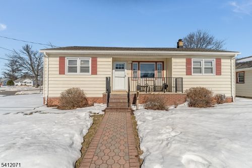 17 Putnam St, Somerville, NJ, 08876-2647 | Card Image