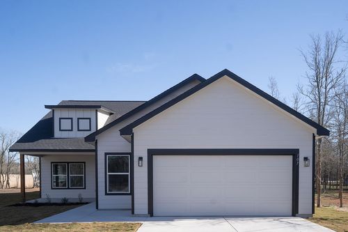 107 Keahi Ct, Bastrop, TX, 78602-6028 | Card Image