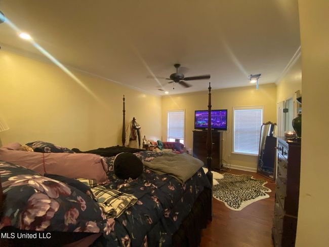 Primary Bedroom | Image 25