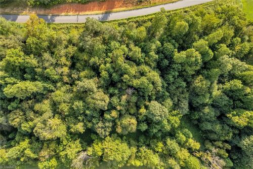 19 Regal Oaks Dr, Wilkesboro, NC, 28697 | Card Image