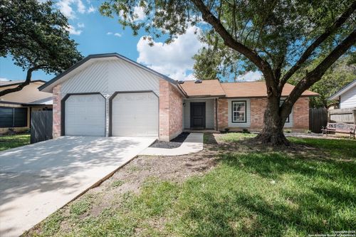 9455 Greens Pt, San Antonio, TX, 78250-2846 | Card Image
