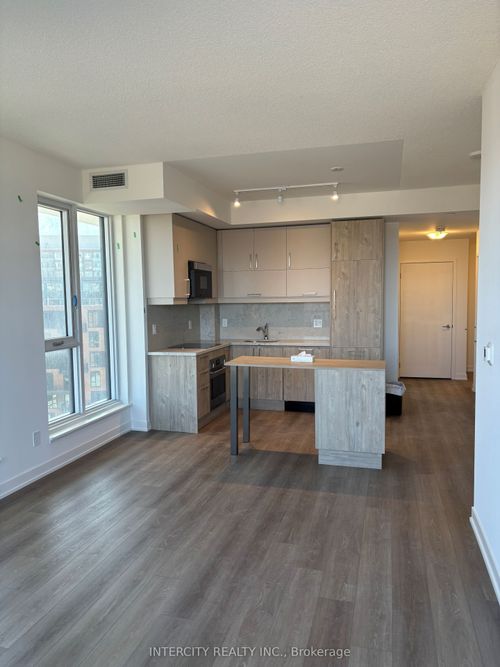 1111b-292 Verdale Cross, Markham, ON, L6G0H6 | Card Image