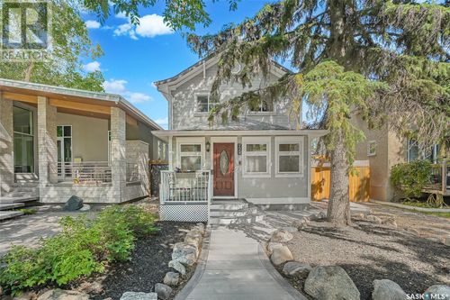 924 6th Ave N, Saskatoon, SK, S7K2T4 | Card Image