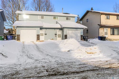 223-225 Wakabayashi Way, Saskatoon, SK, S7K7M4 | Card Image