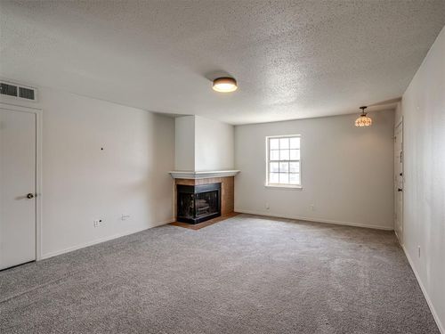 c-11301 N May Ave, Oklahoma City, OK, 73120-5825 | Card Image