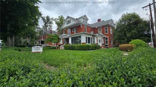 1598 Kanawha Blvd E, Charleston, WV, 25311-2413 | Card Image