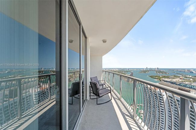 APT-5006 - 1750 N Bayshore Dr, Condo with 1 bedrooms, 1 bathrooms and null parking in Miami FL | Image 9