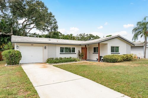 2307 Black Oak Ln, CLEARWATER, FL, 33763-1402 | Card Image