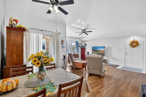 201-201 Sw Palm Dr, Port St Lucie, FL, 34986-1902 | Card Image