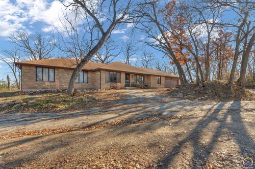 141, 127, 10 AC Sw Urish Rd, Topeka, KS, 66615 | Card Image