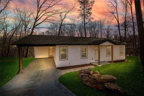 3672 Hidden Pond Dr, Gainesville, GA, 30506-4555 | Card Image