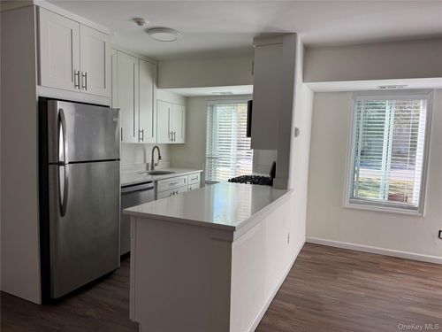 15-15 Denver Ct, Coram, NY, 11727-1504 | Card Image