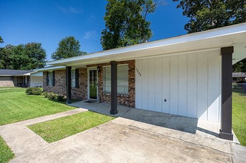 1204 Hummingbird Ln, Oakdale, LA, 71463-2277 | Card Image
