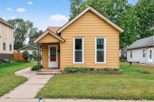 1326 Washington St Ne, Minneapolis, MN, 55413-1330 | Card Image