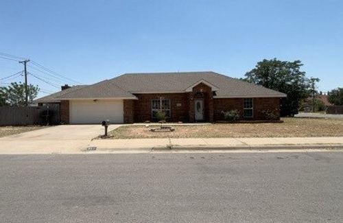 307 W Dormard Ave, Midland, TX, 79705-6726 | Card Image