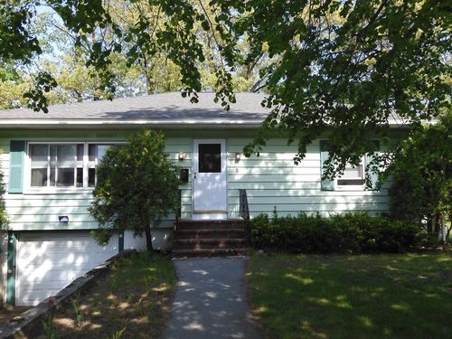 8 Glen Forest Ln, Methuen, MA, 01844-3308 | Card Image