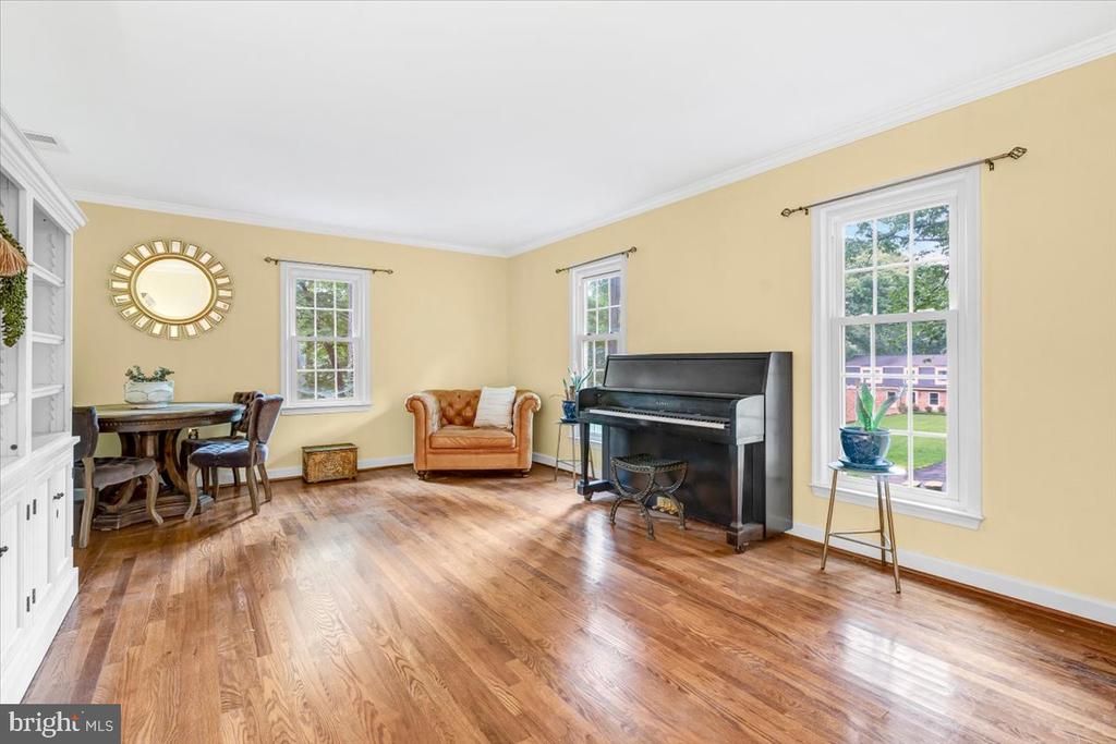Residential in WINCHESTER 5