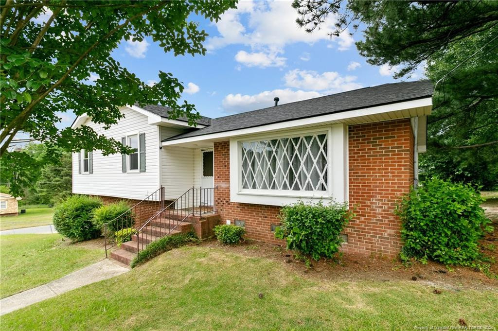 Denton Ct, Fayetteville, NC 28306