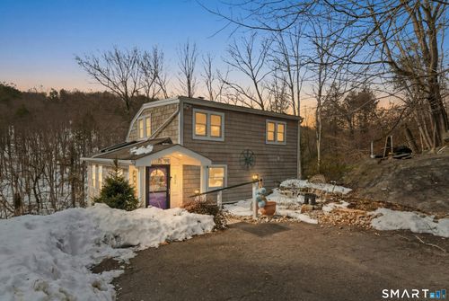 35 Cherokee Trl, Shelton, CT, 06484-4904 | Card Image
