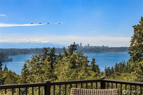8430 Se 53rd Pl, Mercer Island, WA, 98040-4641 | Card Image