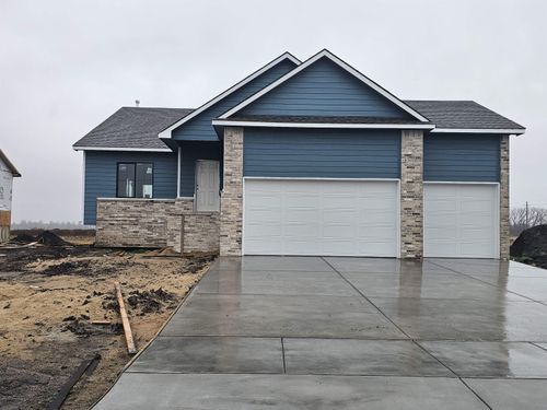 1600 S Midway Ct, Valley Center, KS, 67147 | Card Image