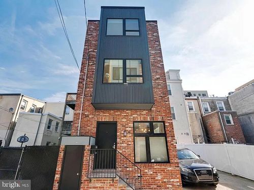 715 S Bancroft St, PHILADELPHIA, PA, 19146-2018 | Card Image