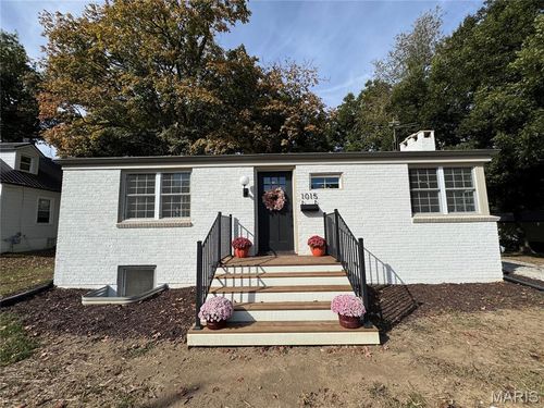1015 S Kaskaskia St, Nashville, IL, 62263-1562 | Card Image