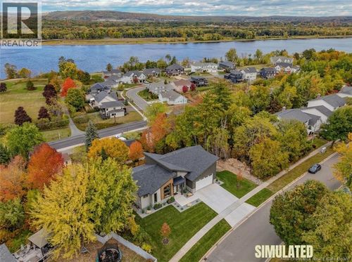 53 Kingswood Dr, Fredericton, NB, E3B6Z8 | Card Image