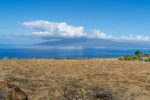 unit-a-160 Paia Pohaku Pl, Lahaina, HI, 96761-5613 | Card Image