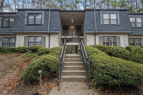 18 Glenald Way Nw, Atlanta, GA, 30327-4056 | Card Image