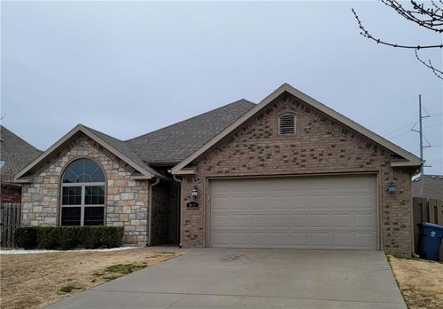 3800 Sw Town Vu Rd, Bentonville, AR, 72712-4976 | Card Image