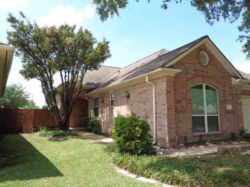 58 Parkway Pl, Jersey Village, TX, 77040-1007 | Card Image