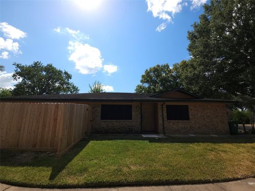 1546 Ramada Dr, Houston, TX, 77062-5910 | Card Image