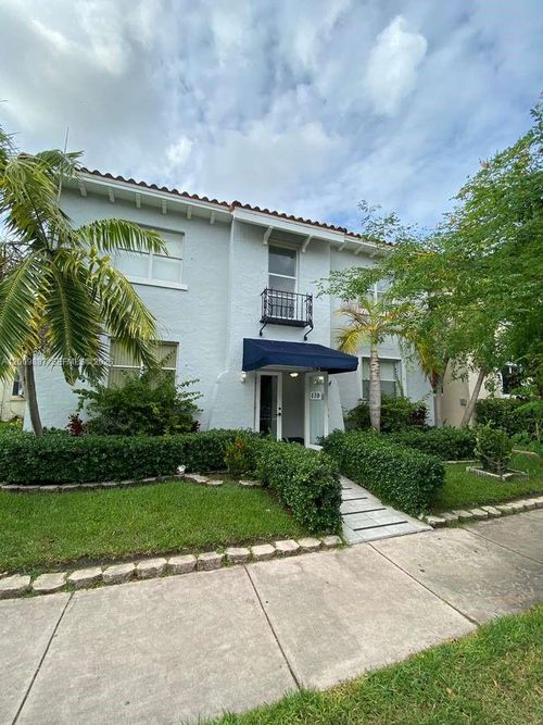 1-119 Menores Ave, Coral Gables, FL, 33134-4017 | Card Image