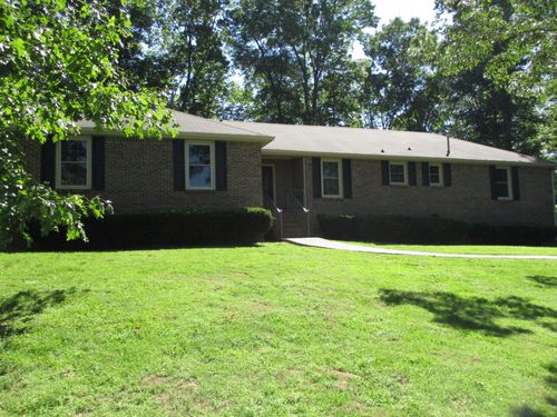 1131 Warfield Blvd, Clarksville, TN, 37043-6006 | Card Image