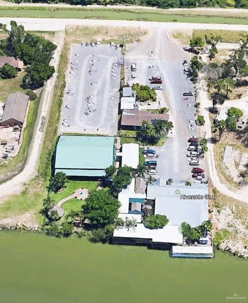 214 E Chimney Rd, Mission, TX, 78572-4593 | Card Image