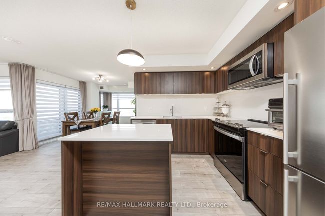 2206 - 10 Eva Rd, Condo with 2 bedrooms, 2 bathrooms and null parking in Etobicoke ON | Image 5